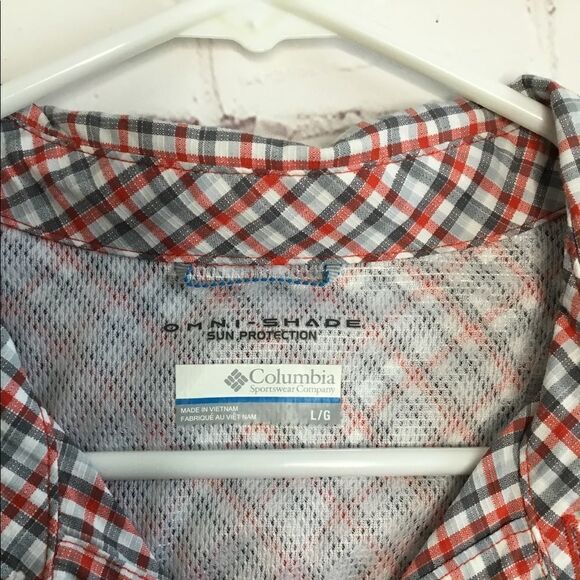 Columbia Men's‎ Plaid Omni-Shade Short Sleeve Button Up Shirt - Picture 16 of 16